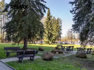 Pronájem kanceláře, Česká Lípa, Děčínská, 350 m2