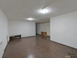 Pronájem bytu 6+kk a větší, Brno, Hvězdová, 211 m2