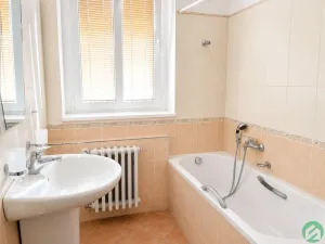 Pronájem vícegeneračního domu, Praha - Písnice, Putimská, 1500 m2