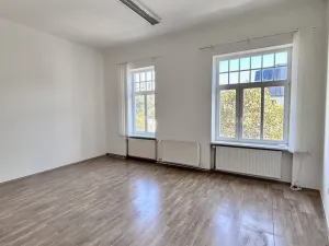 Pronájem kanceláře, Hodonín, Národní třída, 80 m2