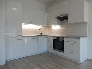 Pronájem bytu 2+kk, Tábor, Maredova, 58 m2