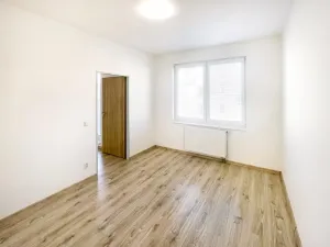 Pronájem bytu 2+kk, Tábor, Maredova, 58 m2