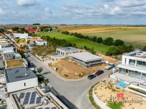 Prodej rodinného domu, Podolanka, Za Kovárnou, 150 m2