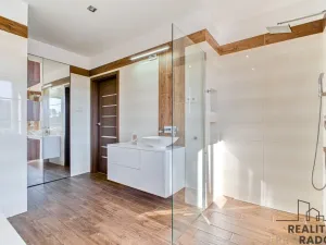 Prodej bytu 2+kk, Ostrava, Vrázova, 79 m2