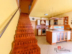 Prodej rodinného domu, Olšany, 240 m2