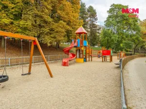 Pronájem bytu 2+1, Praha - Kobylisy, Košťálkova, 55 m2
