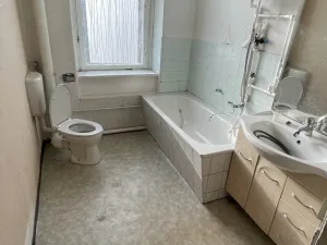 Prodej činžovního domu, Ebersbach, Německo, 300 m2