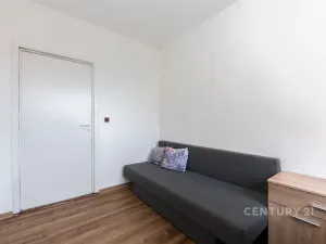 Prodej bytu 4+1, Chlumec, Vyklická, 81 m2