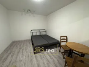Pronájem bytu 1+kk, Velké Pavlovice, 30 m2