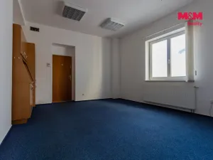 Pronájem kanceláře, Jeseník, nám. Svobody, 66 m2