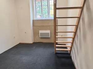 Prodej bytu 1+kk, Praha, Ohradní, 27 m2