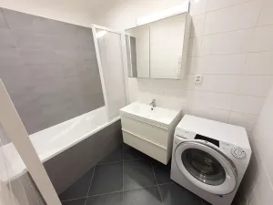 Pronájem bytu 2+kk, Praha - Záběhlice, náměstí Mezi zahrádkami, 85 m2