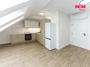 Pronájem bytu 3+kk, Hostovlice, 75 m2