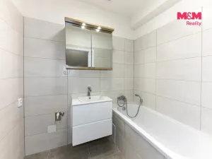 Pronájem bytu 3+kk, Hostovlice, 75 m2