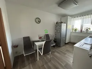 Prodej bytu 2+1, Oslavany, Hlavní, 53 m2
