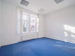 Pronájem kanceláře, Jičín, 17. listopadu, 688 m2