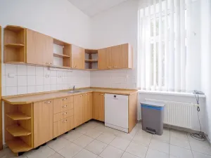 Pronájem kanceláře, Jičín, 17. listopadu, 688 m2