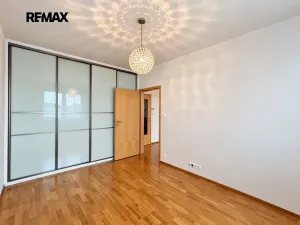 Pronájem bytu 2+kk, Praha - Hostivař, Pražská, 54 m2