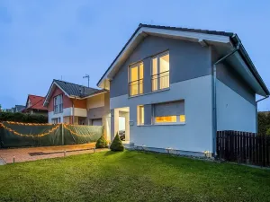 Prodej rodinného domu, Bašť, Kostelecká, 145 m2