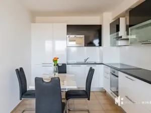 Pronájem bytu 3+kk, Praha - Čakovice, Bermanova, 72 m2
