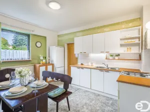 Prodej rodinného domu, Doksy, Valdštejnská, 165 m2