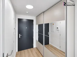 Pronájem bytu 1+kk, Kladno - Dubí, Ke křížku, 36 m2