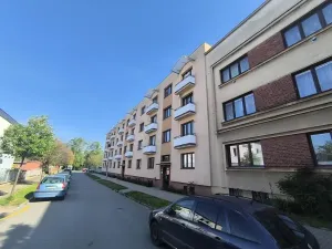Pronájem bytu 3+1, Hradec Králové, Sládkova, 63 m2