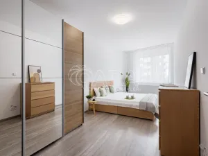 Pronájem bytu 2+kk, Praha - Stodůlky, Svitákova, 67 m2