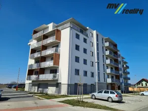Pronájem bytu 2+kk, Nymburk, Ke Strouze, 58 m2