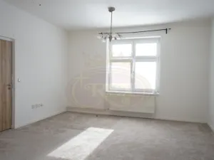Pronájem bytu 2+1, Jaroměř, Labská, 76 m2