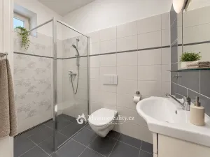 Pronájem bytu 1+1, Znojmo, Jubilejní park, 33 m2