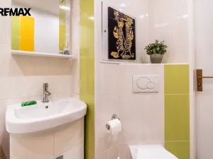 Prodej bytu 2+1, Praha - Kamýk, Olbramovická, 62 m2