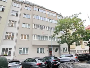 Prodej bytu 1+kk, Praha - Vinohrady, Velehradská, 36 m2
