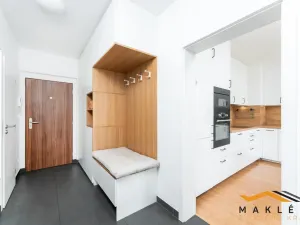 Pronájem bytu 2+kk, Praha - Hloubětín, Za černým mostem, 48 m2
