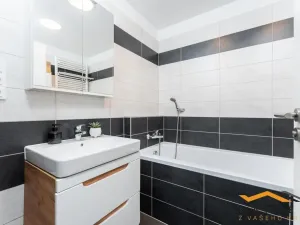 Pronájem bytu 2+kk, Praha - Hloubětín, Za černým mostem, 48 m2