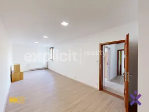 Pronájem bytu 4+1, Zlín - Malenovice, Jarolímkovo náměstí, 133 m2