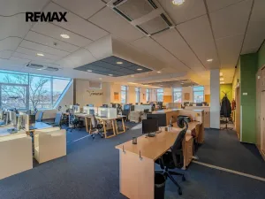 Pronájem obchodního prostoru, Kolín, Sladkovského, 540 m2