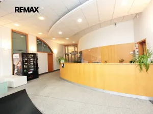 Pronájem obchodního prostoru, Kolín, Sladkovského, 540 m2