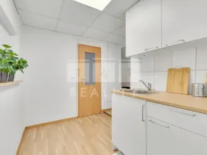 Pronájem bytu 2+1, Hradec Králové, Rovná, 57 m2