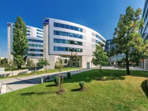 Pronájem kanceláře, Praha - Nusle, Na hřebenech II, 1282 m2
