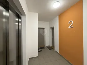 Pronájem bytu 1+kk, Praha - Uhříněves, Ke kříži, 34 m2