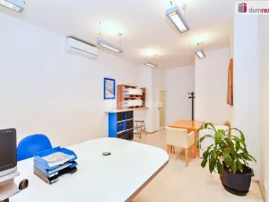 Pronájem kanceláře, Praha - Nové Město, V jirchářích, 284 m2