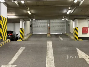 Pronájem garážového stání, Praha - Smíchov, Karla Engliše, 25 m2