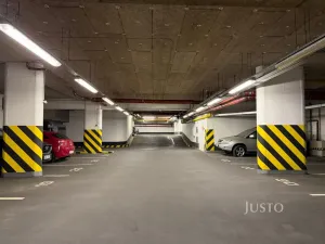Pronájem garážového stání, Praha - Smíchov, Karla Engliše, 25 m2