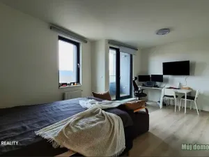 Pronájem bytu 1+kk, Praha - Modřany, Komořanská, 36 m2