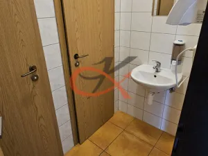 Pronájem kanceláře, Zašová, 200 m2