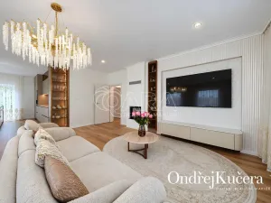 Prodej rodinného domu, Jeviněves, 200 m2