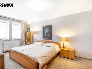 Pronájem bytu 3+kk, Karlovy Vary, Dr. Davida Bechera, 82 m2