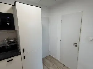 Pronájem bytu 2+kk, Praha - Holešovice, Komunardů, 55 m2