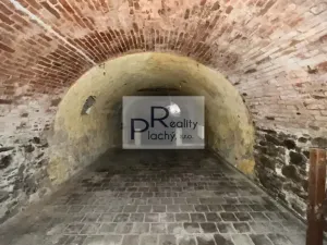 Pronájem obchodního prostoru, Znojmo, Tovární, 300 m2